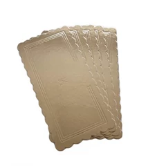Lumea csipkézett arany színű vastag téglalap tortaalátét karton – 1 darab