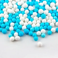 Lumea fehér és égszínkék cukorgyöngy 7mm, 1kg